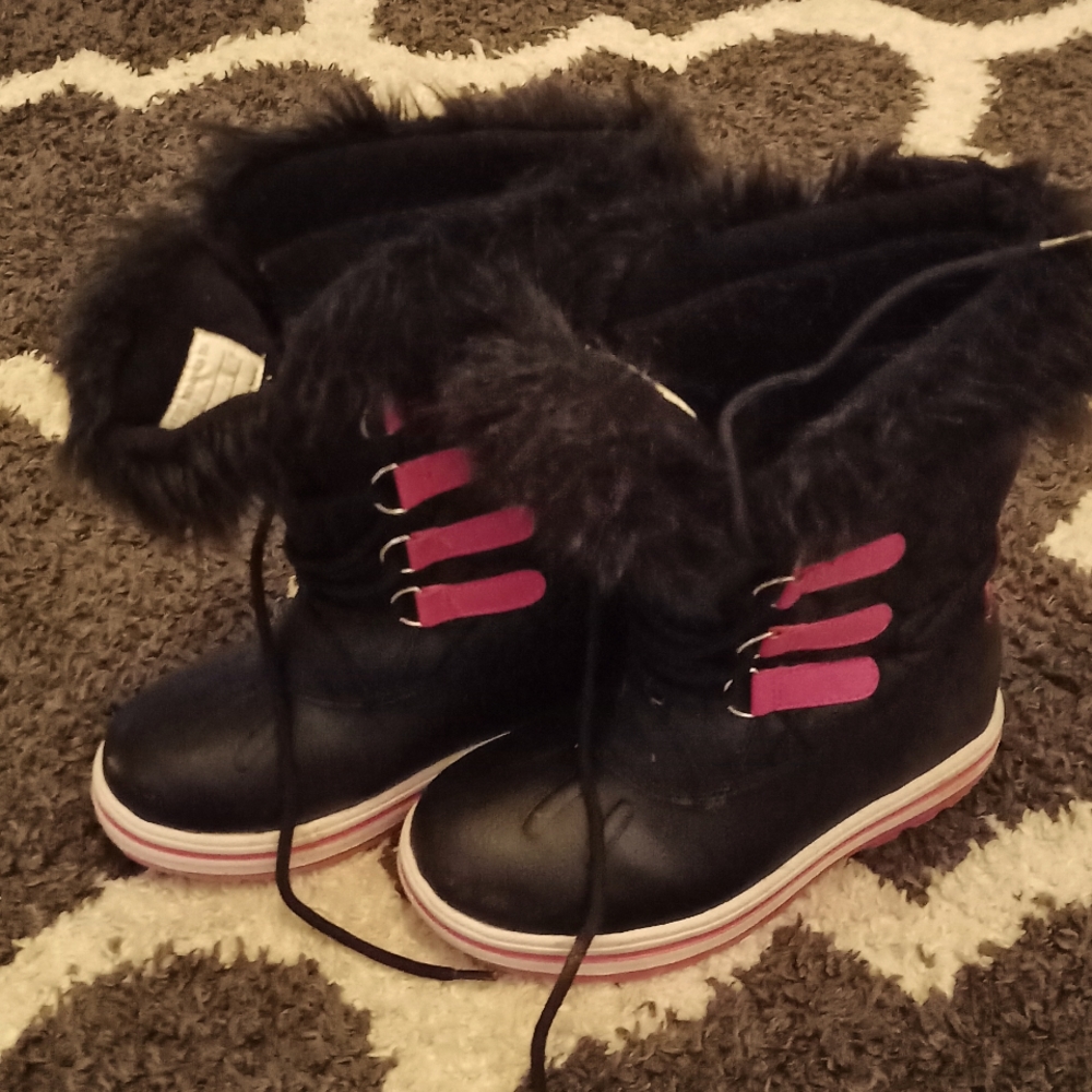 Girls boots